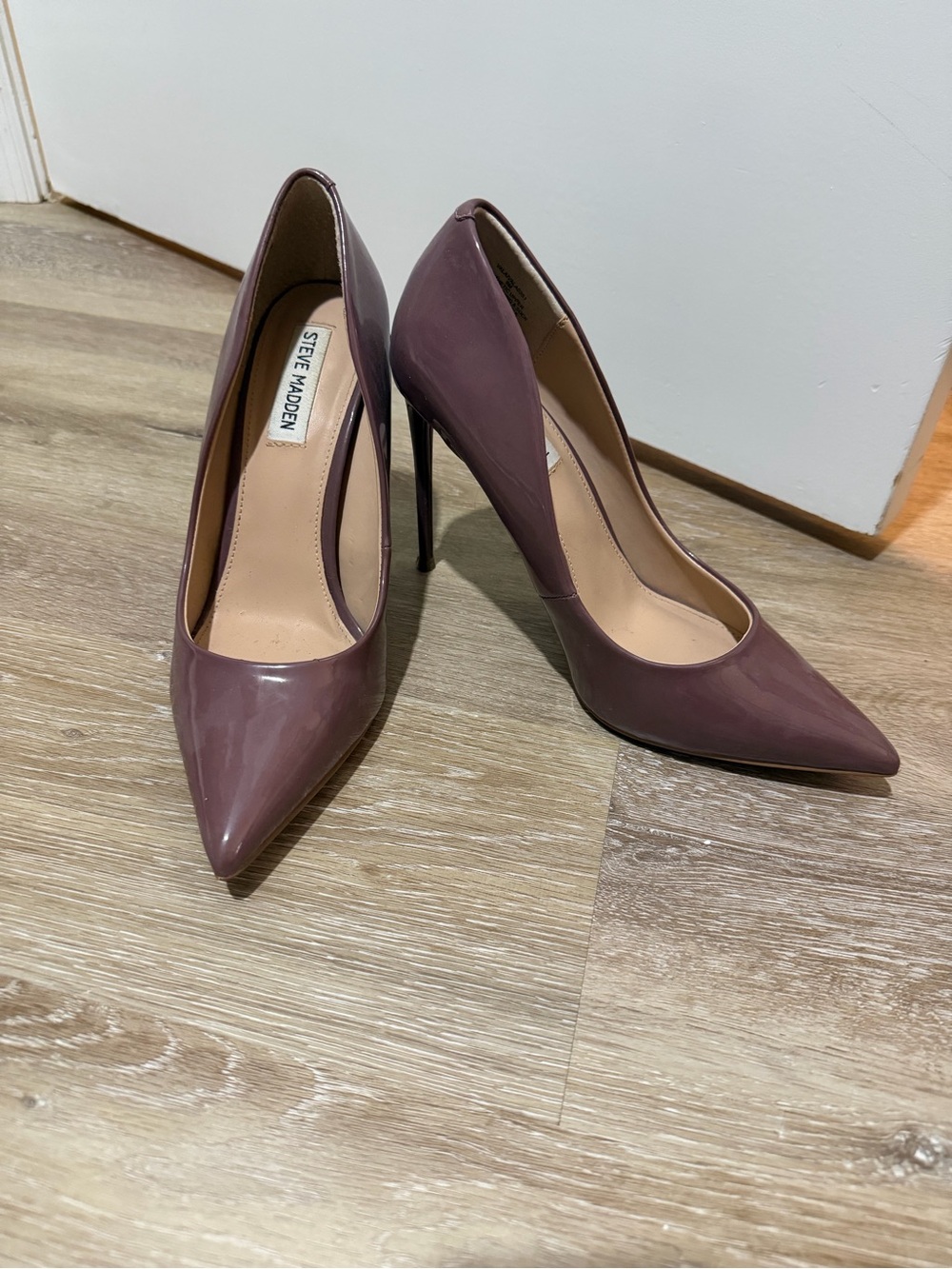 Steve Madden Mauve Patent Pointed-Toe Stiletto Heels
